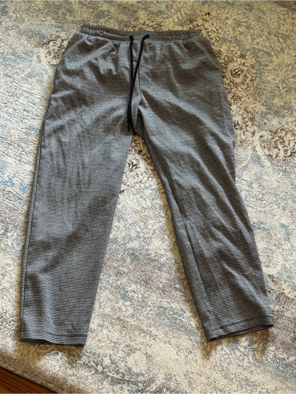 Women’s A New Day Gray Houndstooth Jogger Pants - Casual Drawstring Waist Size S